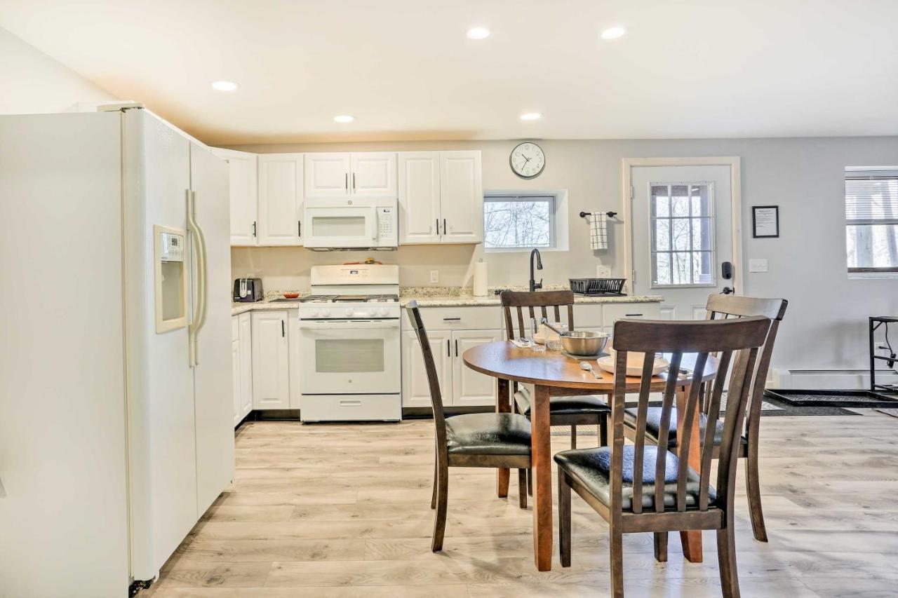 Charming Beacon Apt With Fire Pit Near Hiking! Exterior photo